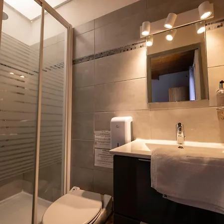 Les Flocons מלון לה סוז