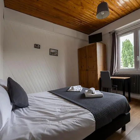 Les Flocons מלון 2*