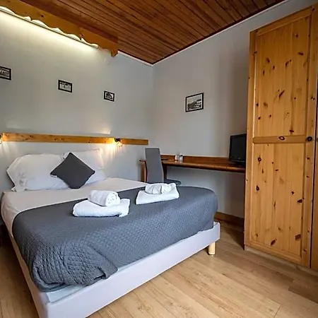 Les Flocons Hotel 2*