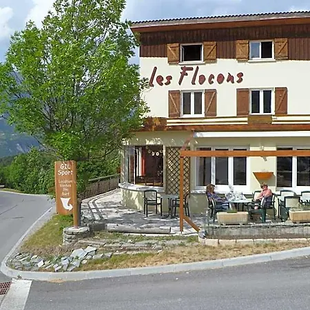 Les Flocons Hotel 2*
